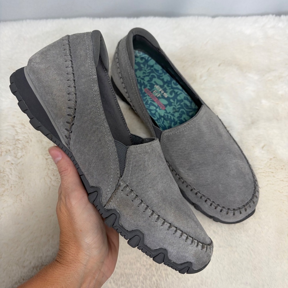 Skechers Relaxed Fit Womens Grey Suede Memory Foam Loafers 49415 Size 9